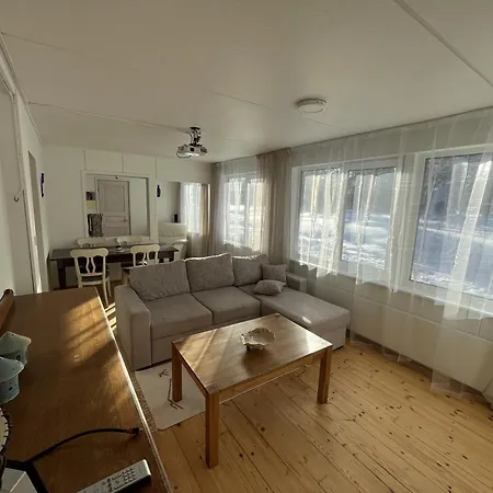 Juurikkalahti Adventure Center * 卡亚尼