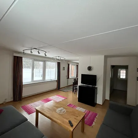 Juurikkalahti Adventure Center * 卡亚尼